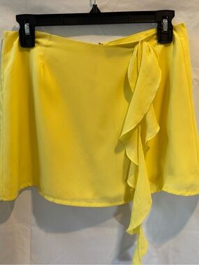 White‎ Fox Boutique The Last Goodbye Mini Skirt Lemon Yellow